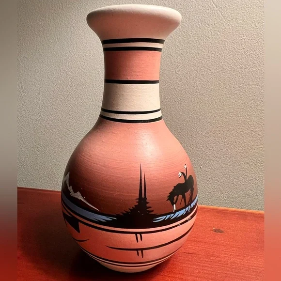 Cedar Mesa Signed hand-painted Pottery Bud Vase Desert Rainbow End of the trail - Picture 3 of 10